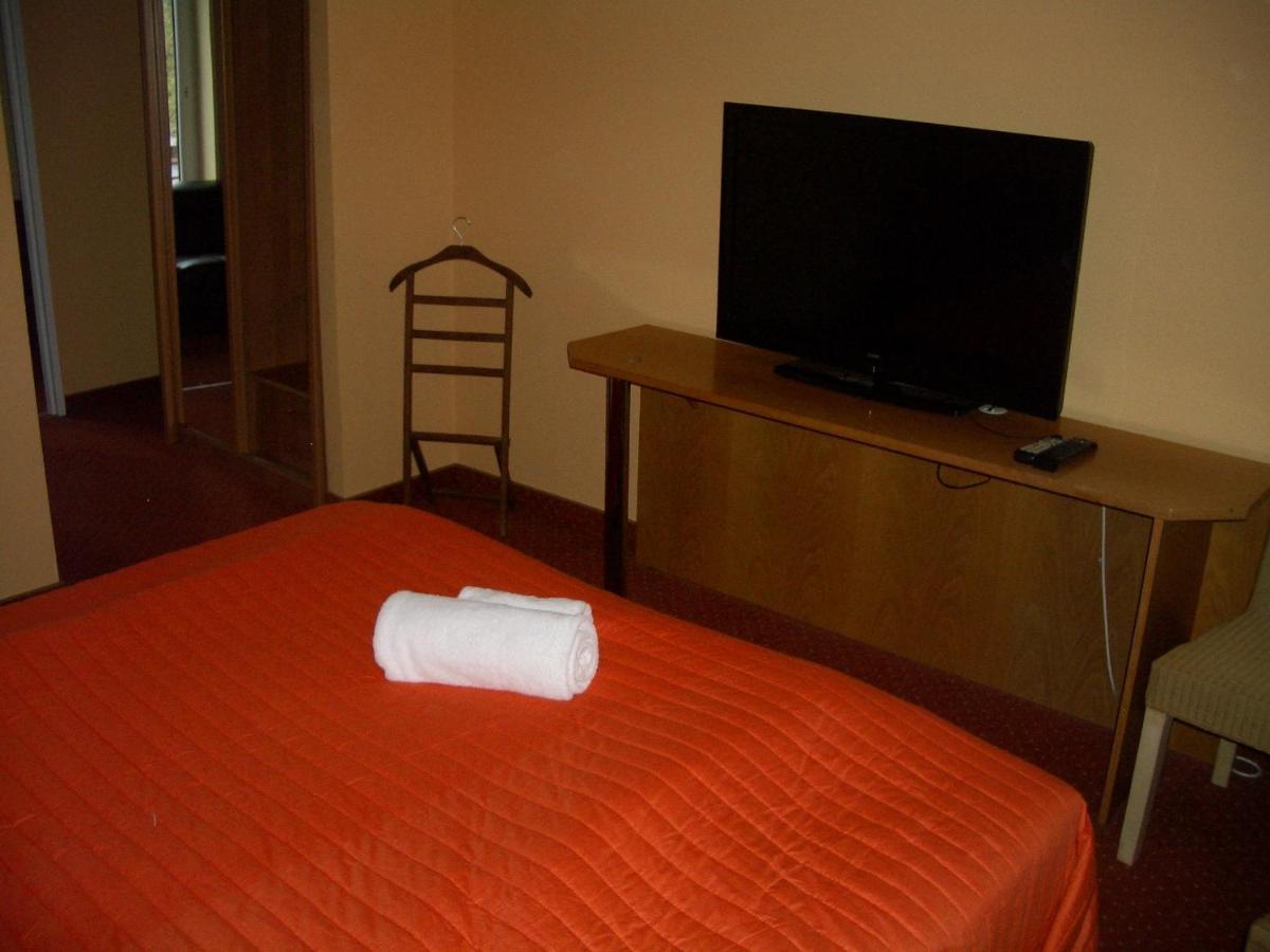 Kardamon Bed & Breakfast Жари Стая снимка