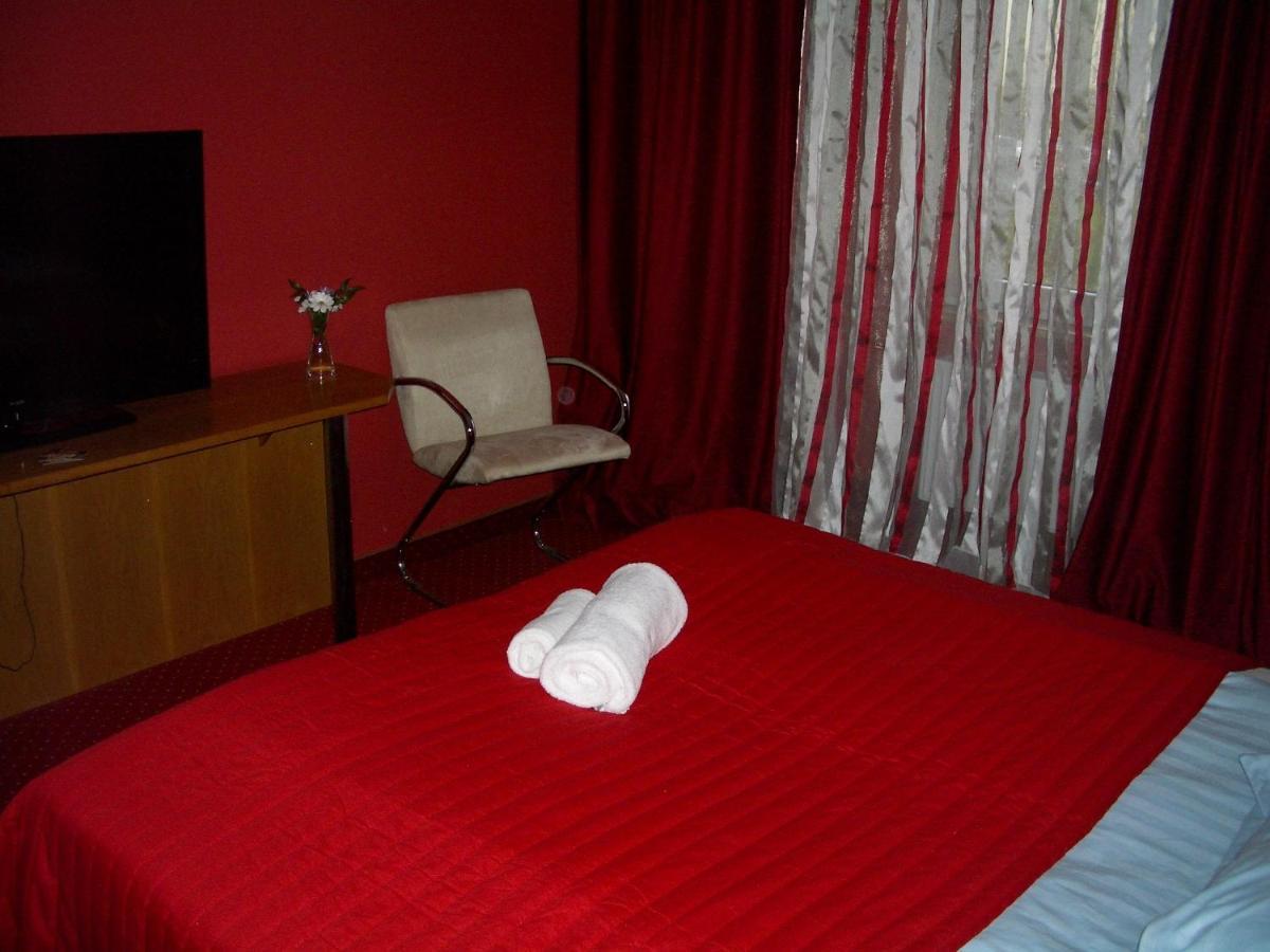 Kardamon Bed & Breakfast Жари Стая снимка
